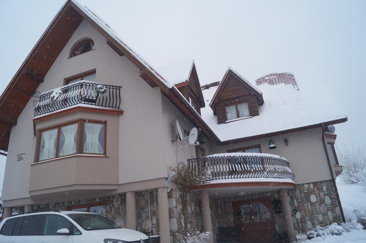 Apartamenty I Pokoje Rodzinne Czarna Gora Exterior photo