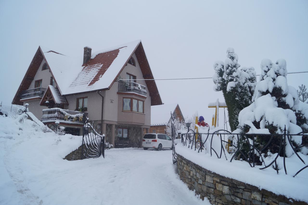 Apartamenty I Pokoje Rodzinne Czarna Gora Exterior photo